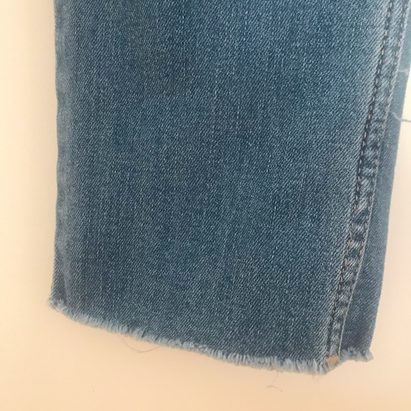 Old Navy Power Slim Straight Jeans size 4 - Picture 5 of 9